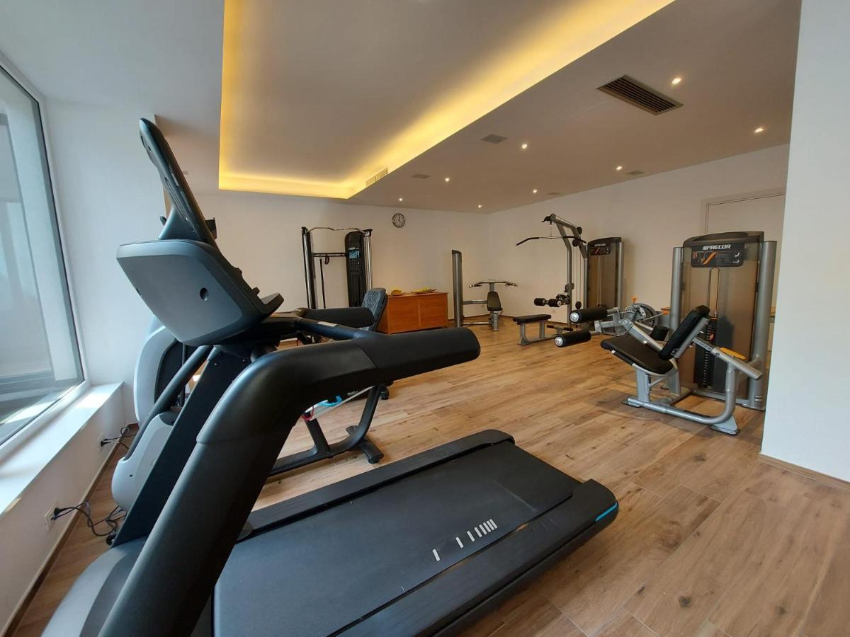 Riva Lake Lodge Aparthotel 3*